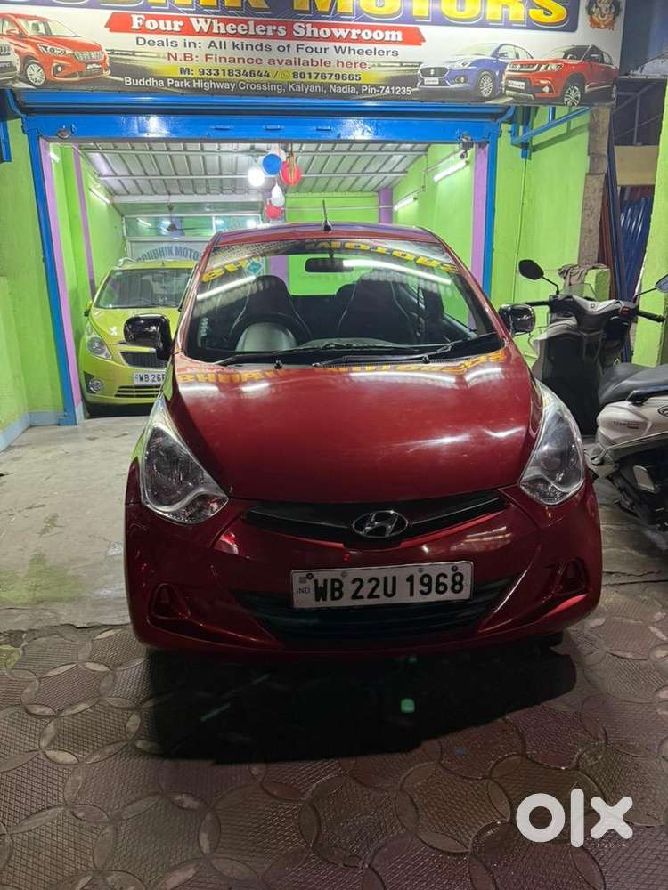 Hyundai With Petrol 2012