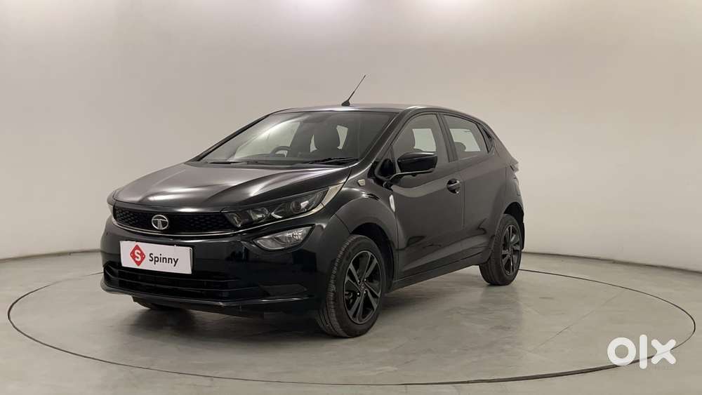 Tata Altroz 1.2 Xza Plus Dark Edition Dct, 2022, Petrol