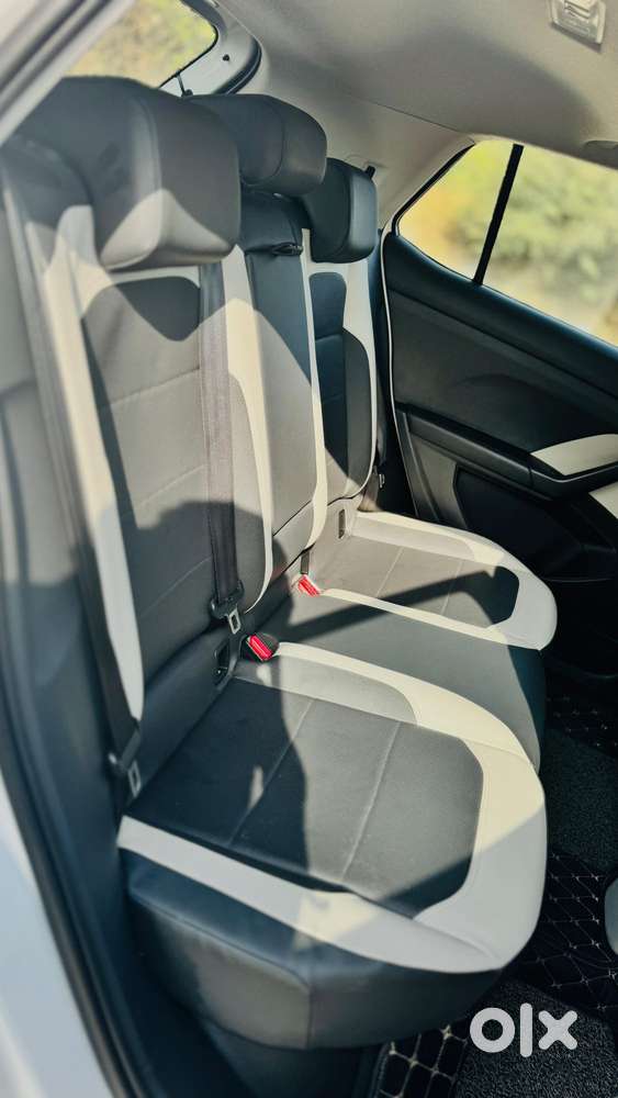 Volkswagen Taigun Topline 1.0 Tsi At (electric Seats), 2022, Petrol