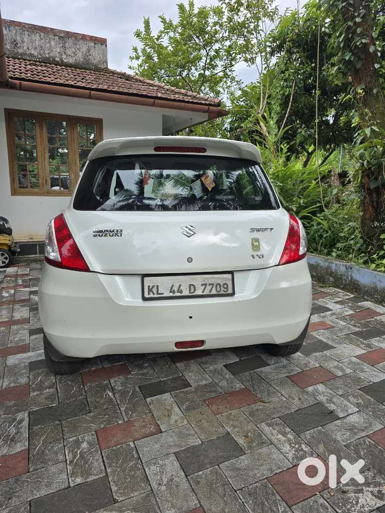 Maruti Suzuki Swift 2016