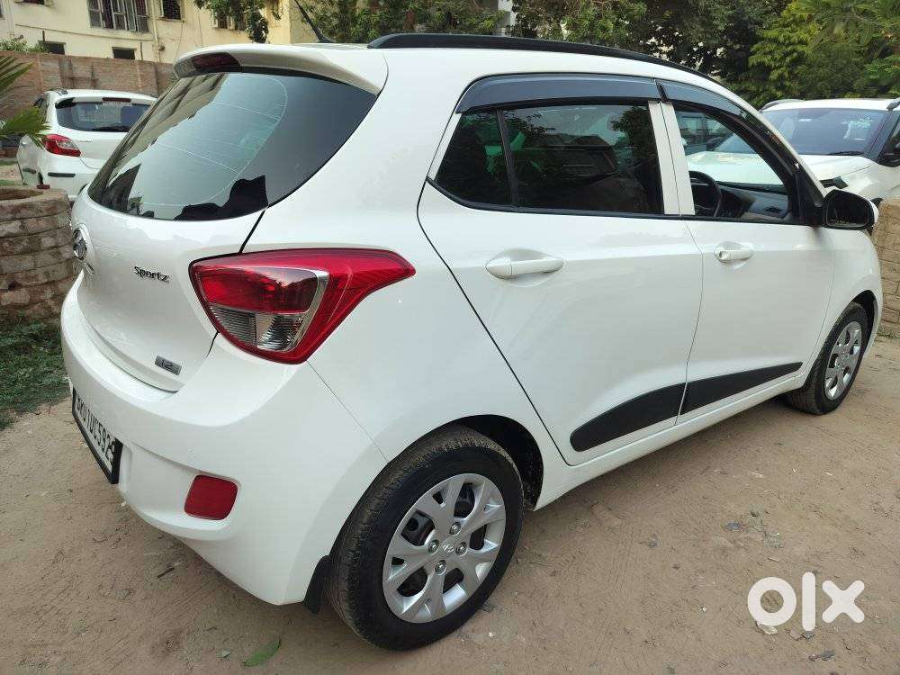 Hyundai Grand I10 2013-2016 Sportz, 2016, Petrol