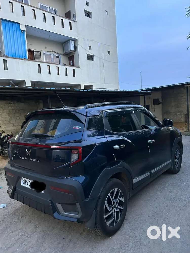 Mahindra Xuv 3xo 2025 Petrol 13781 Km Driven