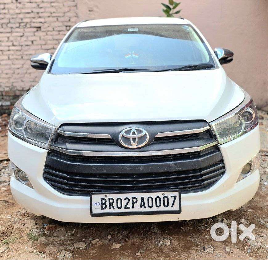 Toyota Innova Crysta 2.4 V, 2017, Diesel