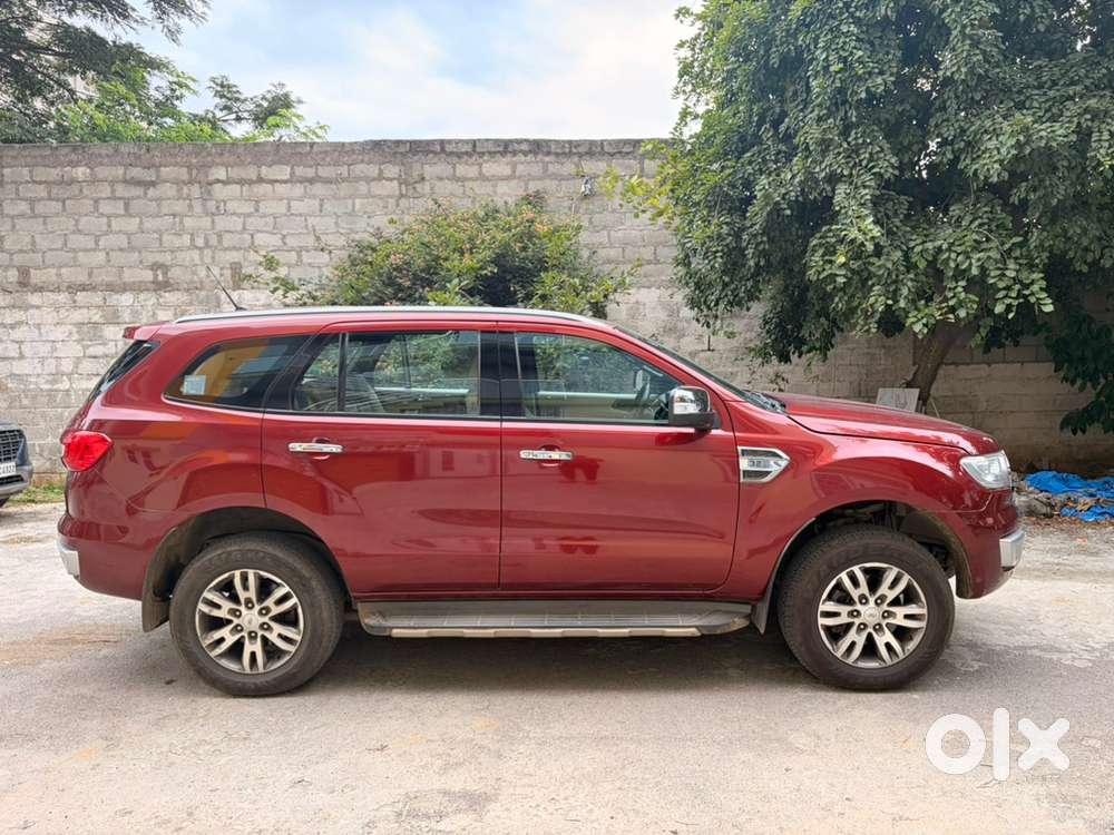 Ford Endeavour 2016 Diesel Well Maintained