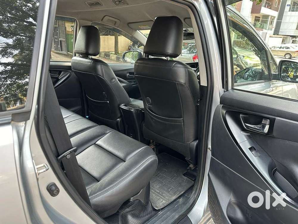 Toyota Innova Crysta 2.8 Gx At 8s, 2017, Diesel