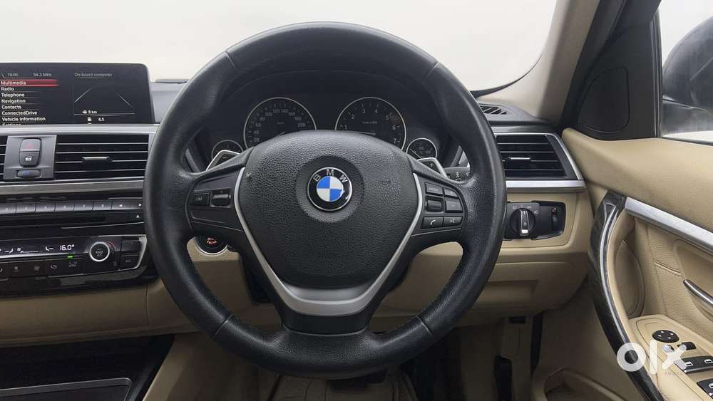 Bmw 3 Series 2.0 320i Luxury Line, 2016, Petrol