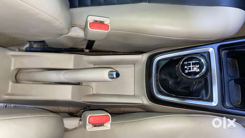 Maruti Suzuki Swift Dzire Zxi + Mt, 2017, Petrol