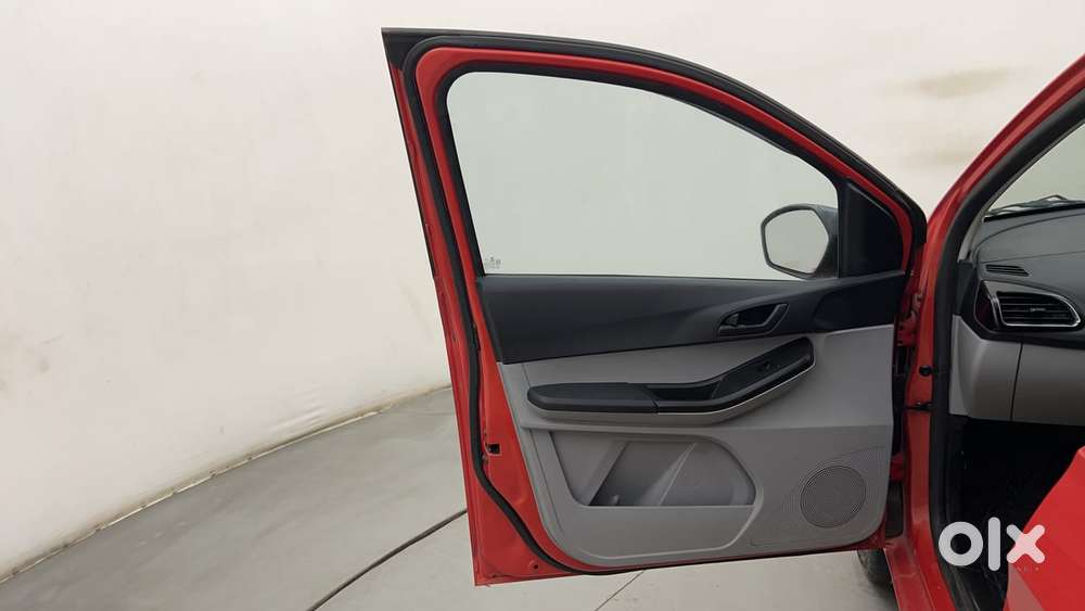 Tata Tiago 1.2 Revotron Xt Cng, 2022, Cng & Hybrids