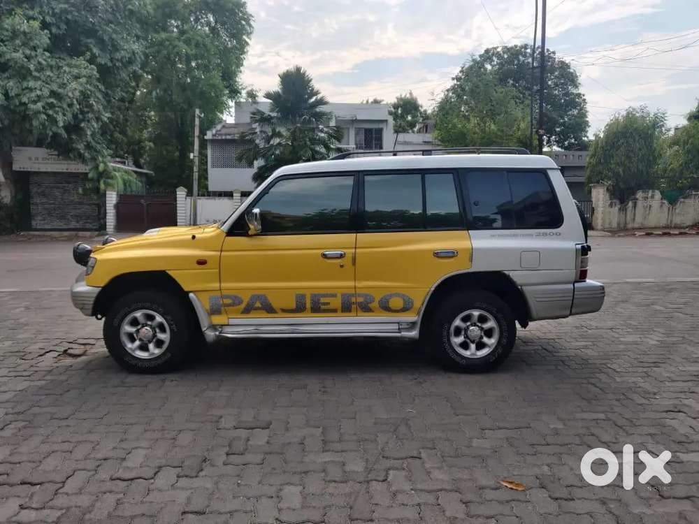 Mitsubishi Pajero 2011 Diesel 122000 Km Driven