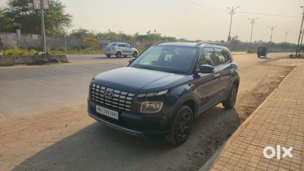 Hyundai Venue 1.2 S Plus, 2023, Petrol