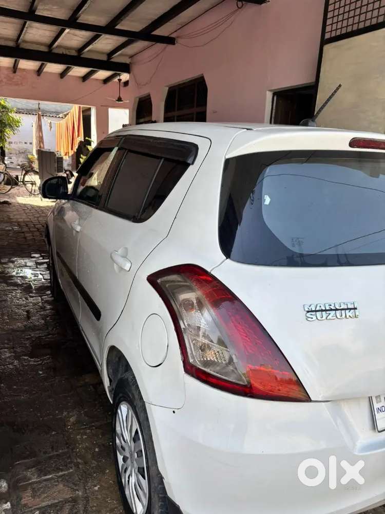 Maruti Suzuki Swift Vxi 2015