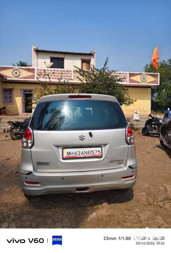 Maruti Suzuki Ertiga 2013 Diesel 200000 Km Driven