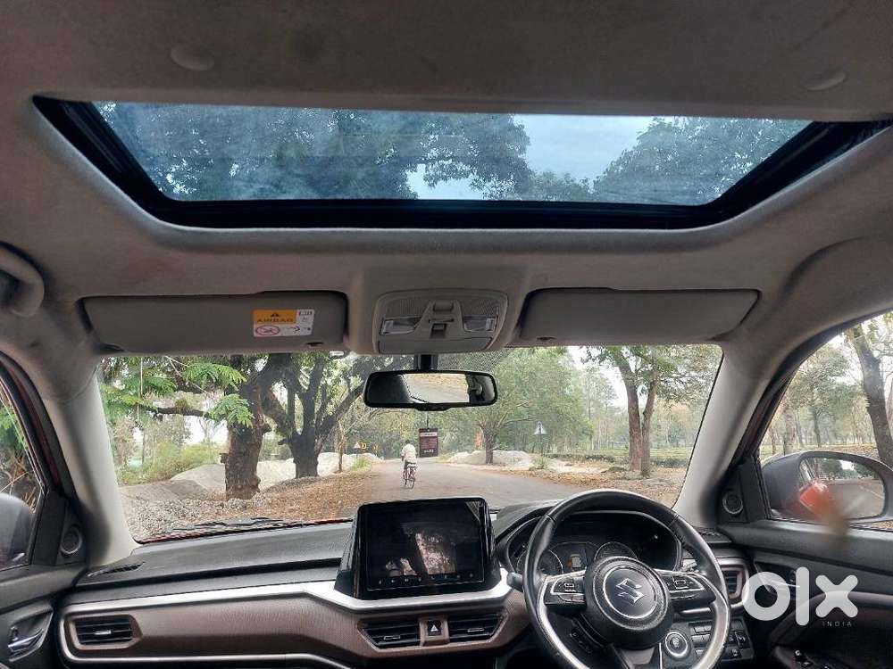 Maruti Suzuki Brezza 1.5 Zxi Plus Smart Hybrid Dual Tone, 2022, Petr..