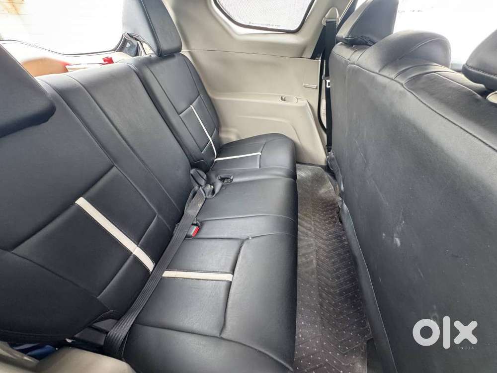 Mahindra Marazzo 8-seater Diesel  1st Owner  63,422 Kms  New Tyres