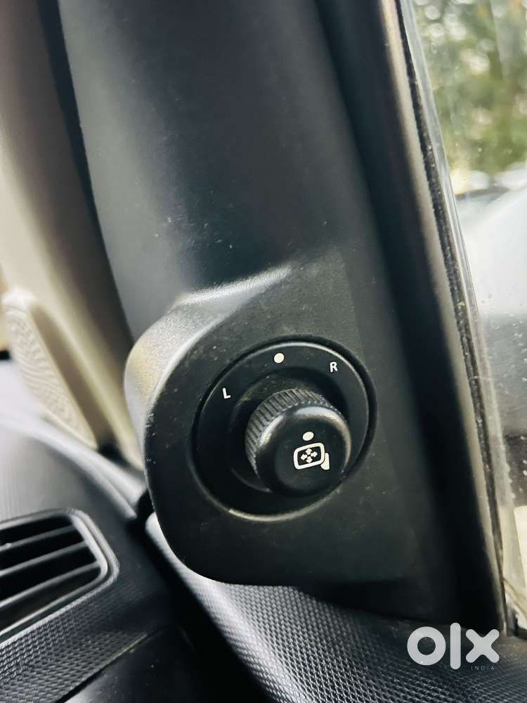 Tata Tiago 1.2 Revotron Xt (o), 2019, Petrol