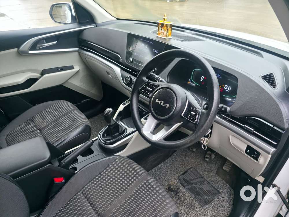 Kia Carens 1.4 Prestige 7 Str, 2022, Petrol
