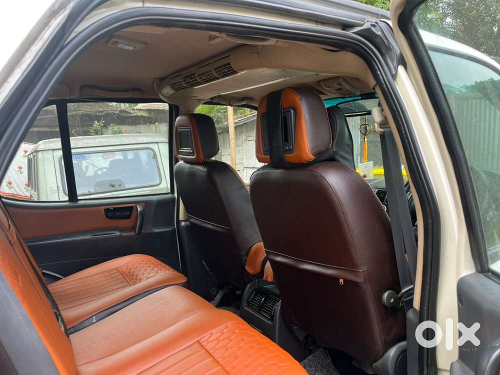Tata Safari Dicor 2011