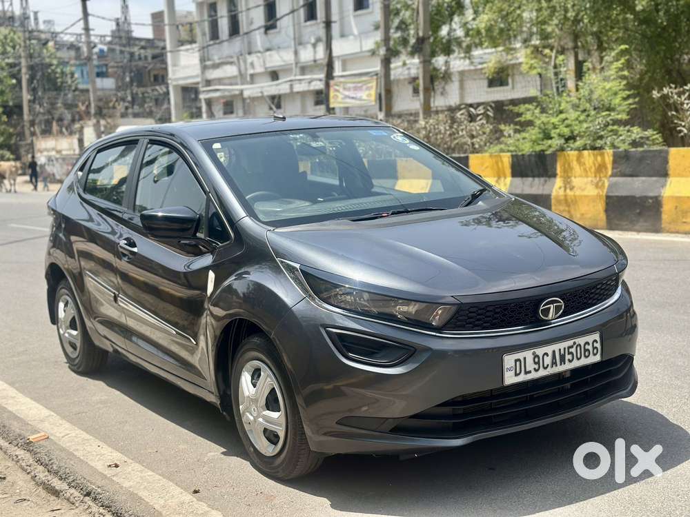 Tata Altroz 1.2 Xe, 2021, Petrol