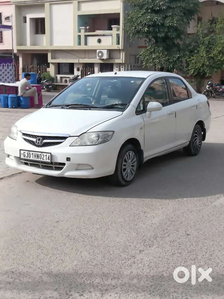 Honda City Zx 2007 Cng & Petrol Well Maintained