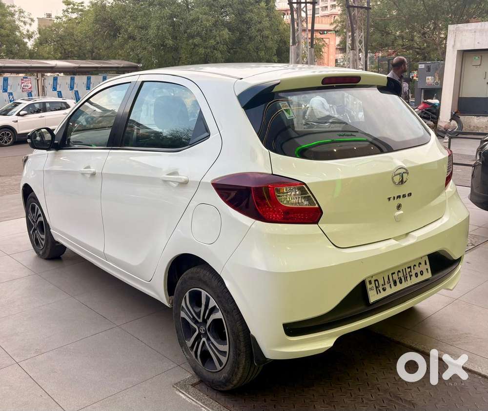 Tata Tiago 1.2 Revotron Xt (o), 2022, Petrol