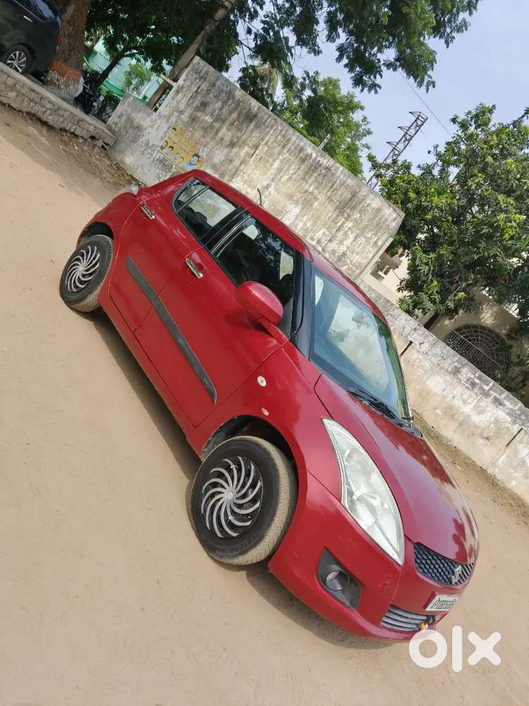 Maruti Suzuki Swift 2013 Diesel 97000 Km Driven