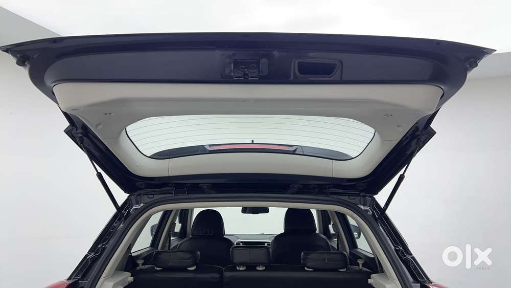 Mahindra Xuv300 W8 Option, 2022, Petrol