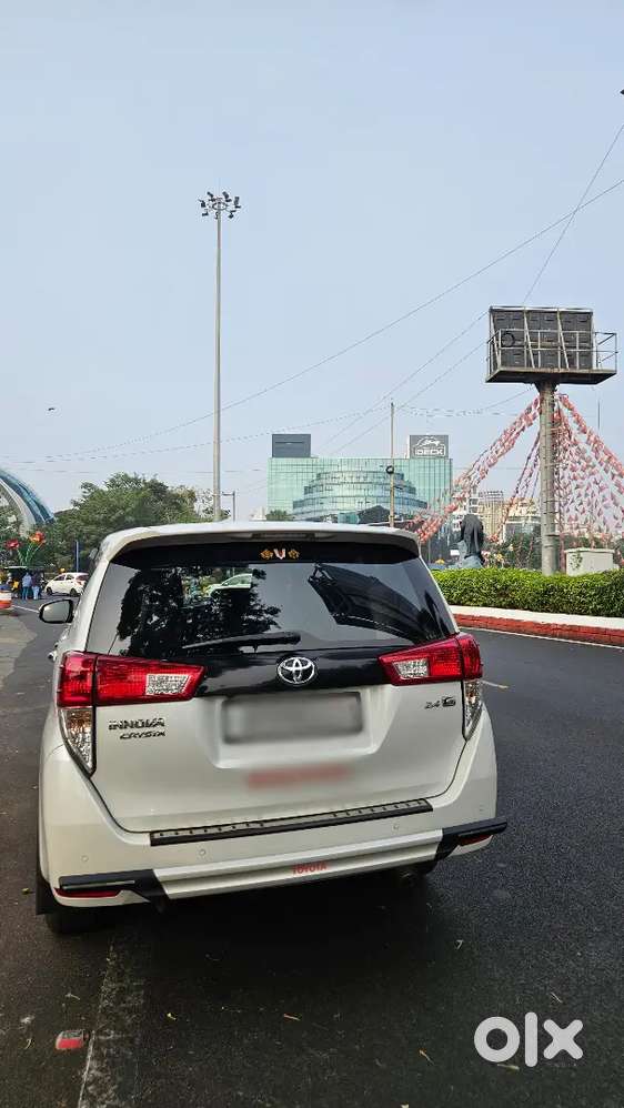 Innova Crysta Excellent Condition