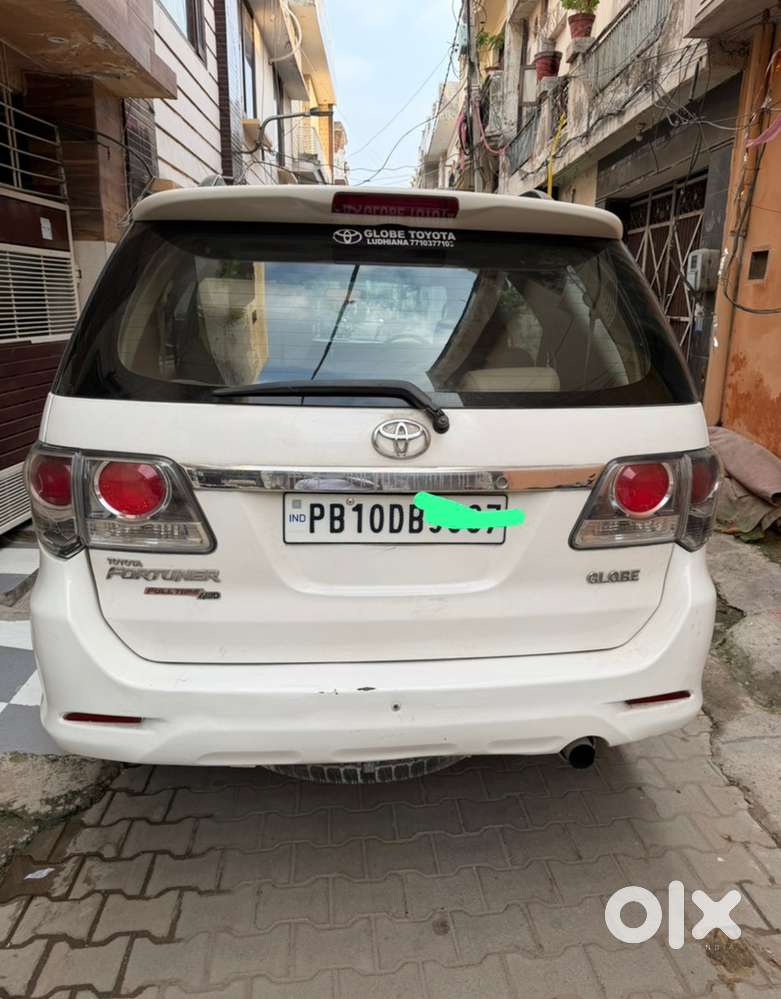 Toyota Fortuner Diesel 2011 (upgraded To 2016)