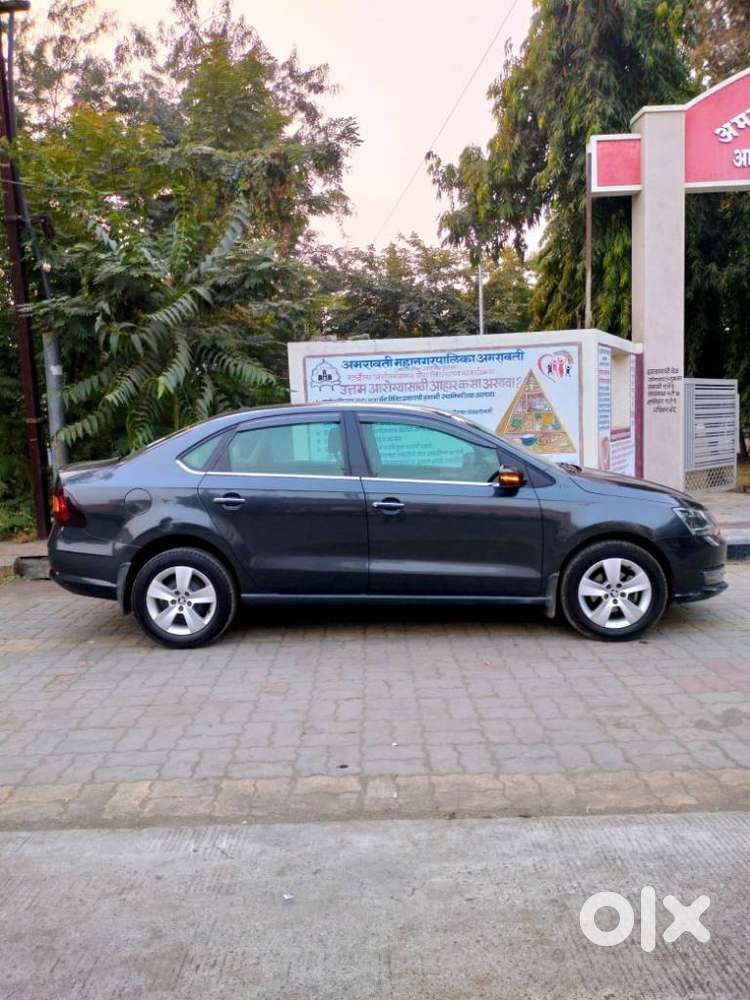 Skoda Rapid 1.5 Tdi Style/1.5 At Style, 2017, Diesel