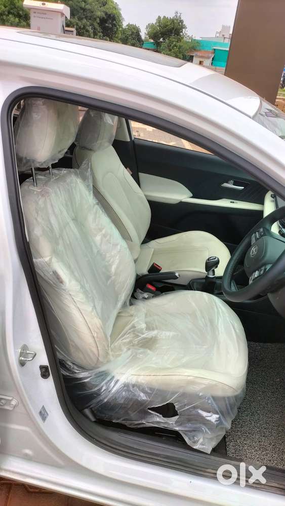 Hyundai New Verna Sx O 1.5 Turbo Gdi Mt, 2023, Petrol