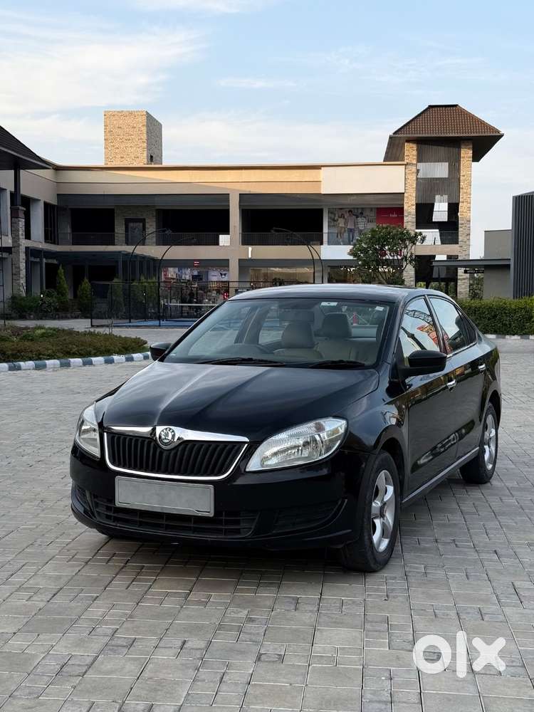 Skoda Rapid 2013 Diesel Car