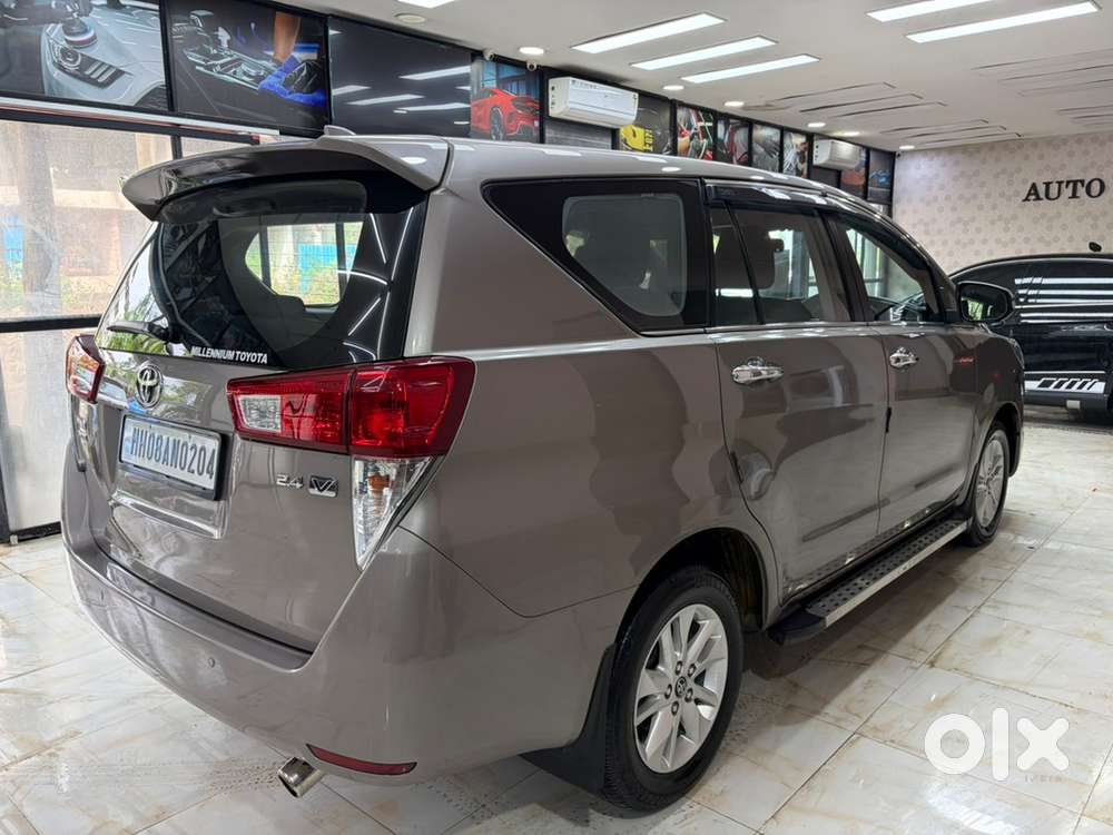 Toyota Innova Crysta 2017