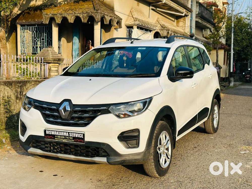 Renault Triber Rxt, 2023, Petrol