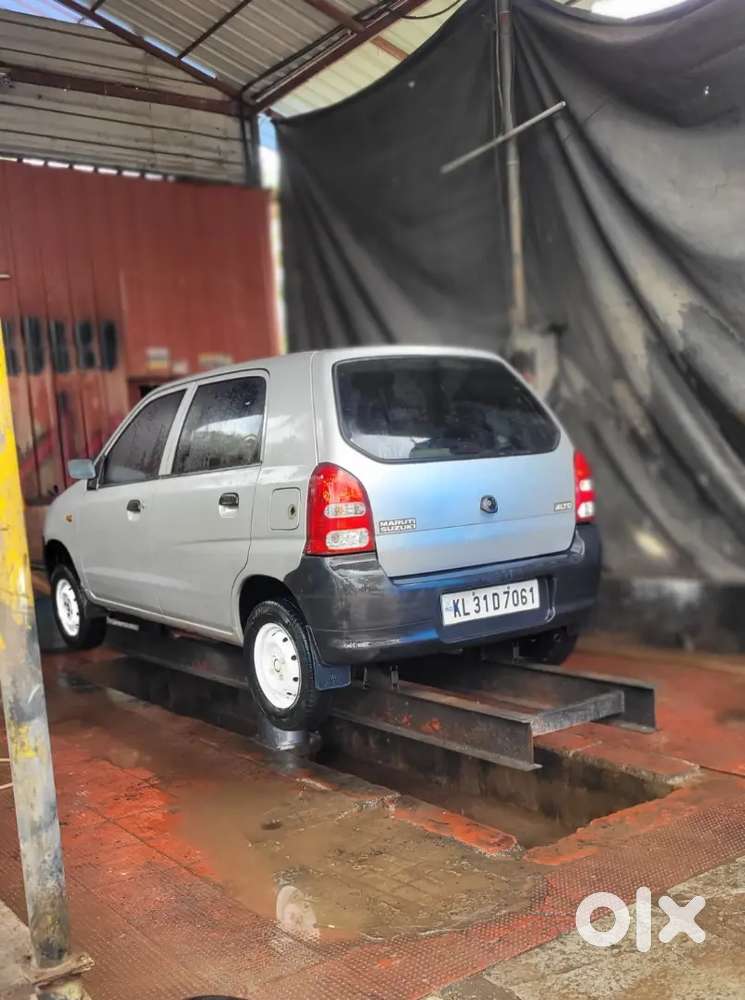 Maruti Suzuki Alto Lx
2006 Model
Ac
Good Condition