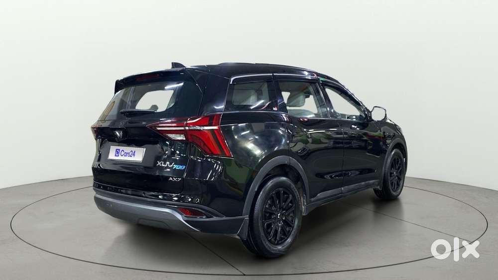 Mahindra Xuv700 2.0 Ax 7 Petrol At Str, 2025, Petrol