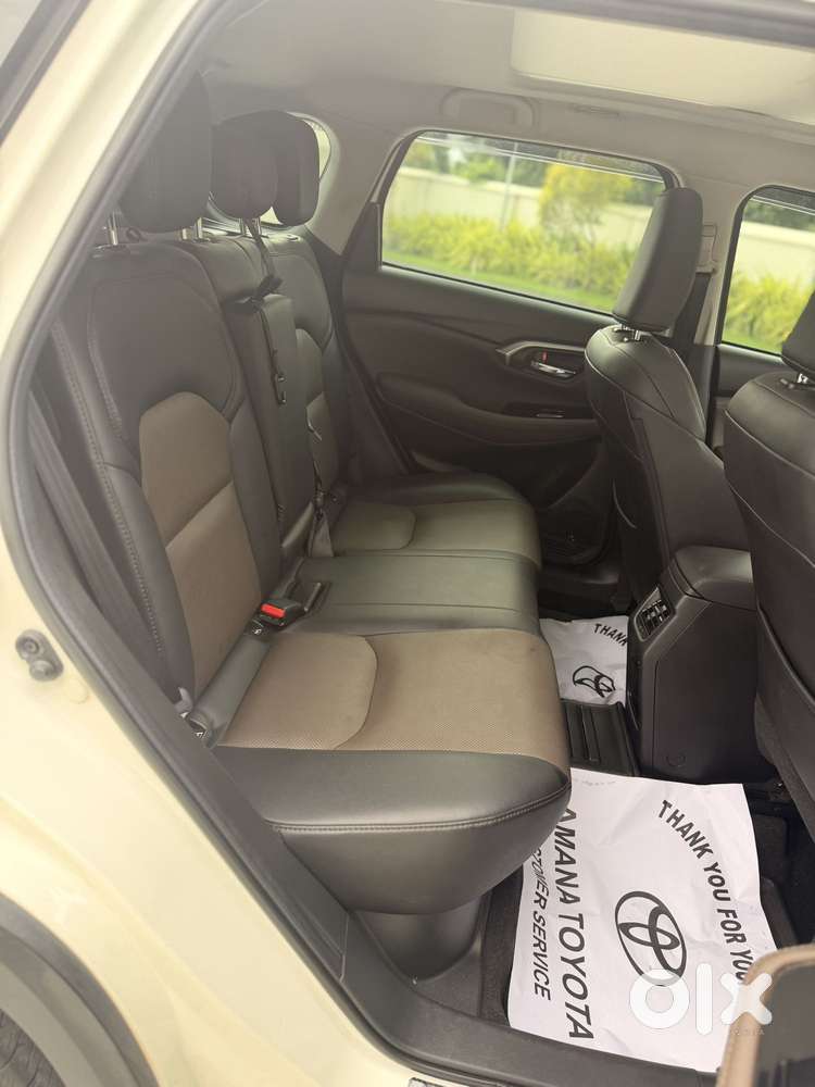 Toyota Urban Cruiser Hyryder 1.5 V Hybrid, 2024, Petrol