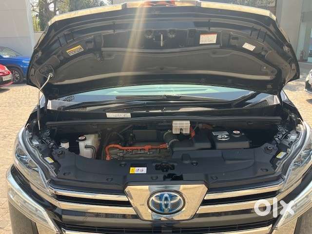 Toyota Vellfire Vip – Executive Lounge, 2022, Petrol