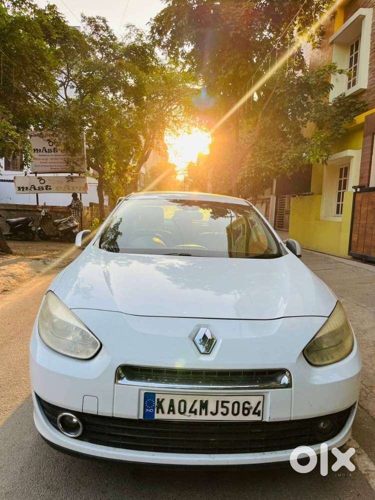 Renault Fluence, 2011, Petrol