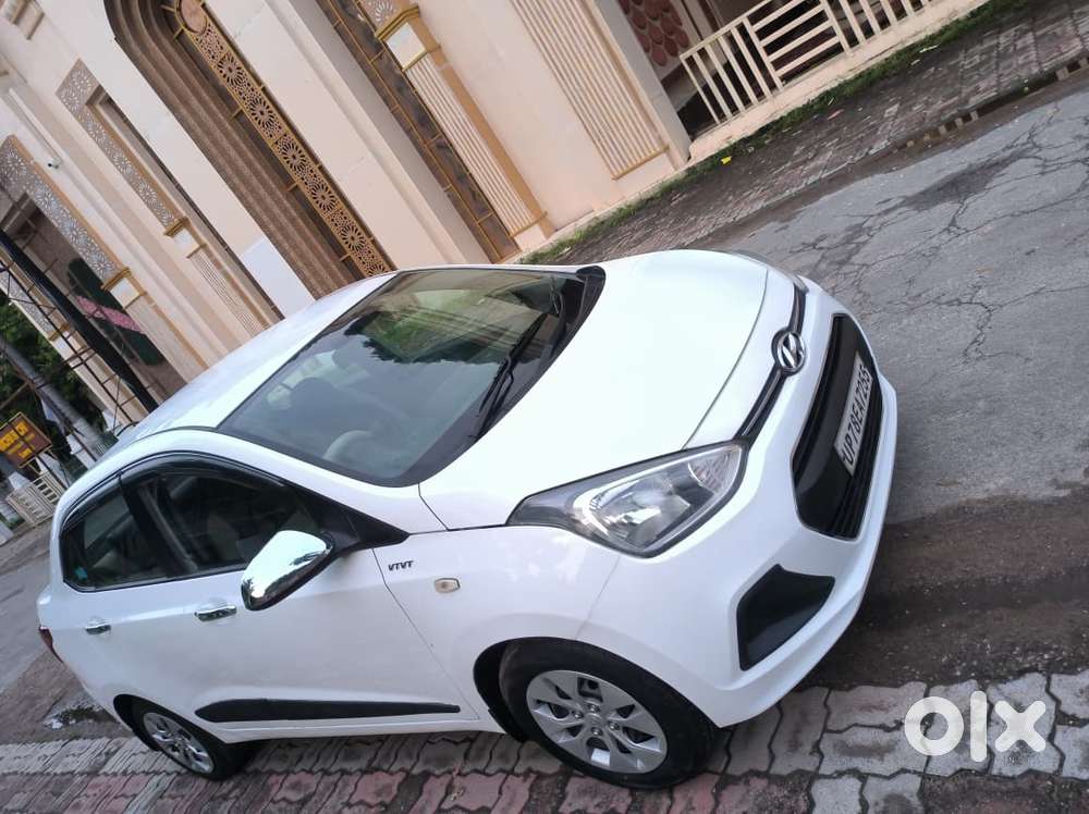 Hyundai Xcent 1.2l Kappa Dual Vtvt 5-speed Manual Base, 2015, Petrol