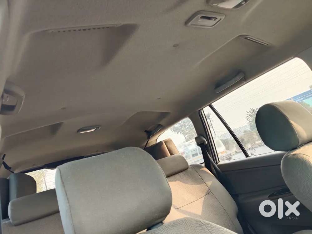 Toyota Innova 2015 Diesel 95879 Km Driven