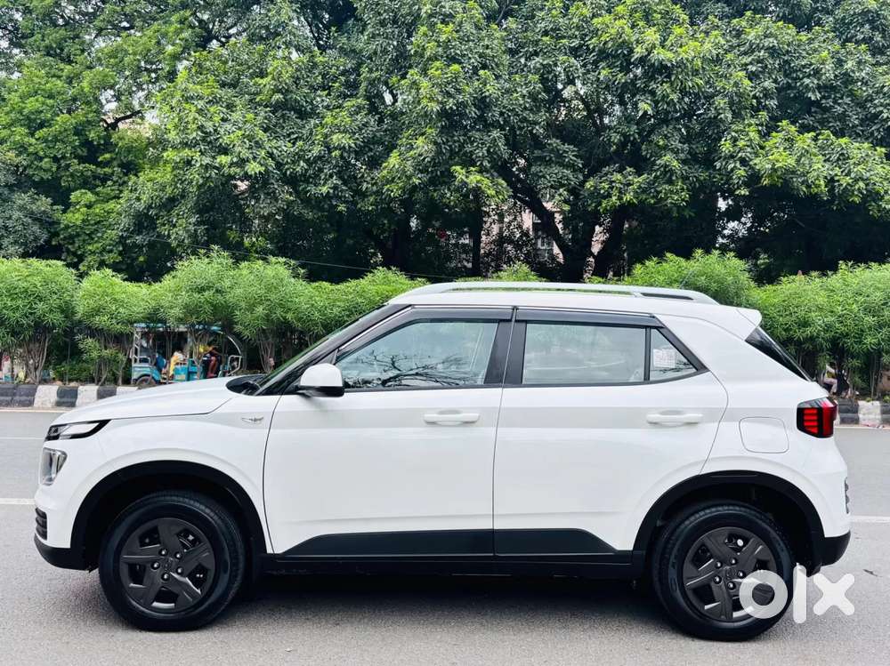 Hyundai Venue, 2025, Petrol