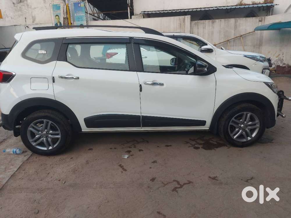Renault Triber 2023 Petrol 6000 Km Driven