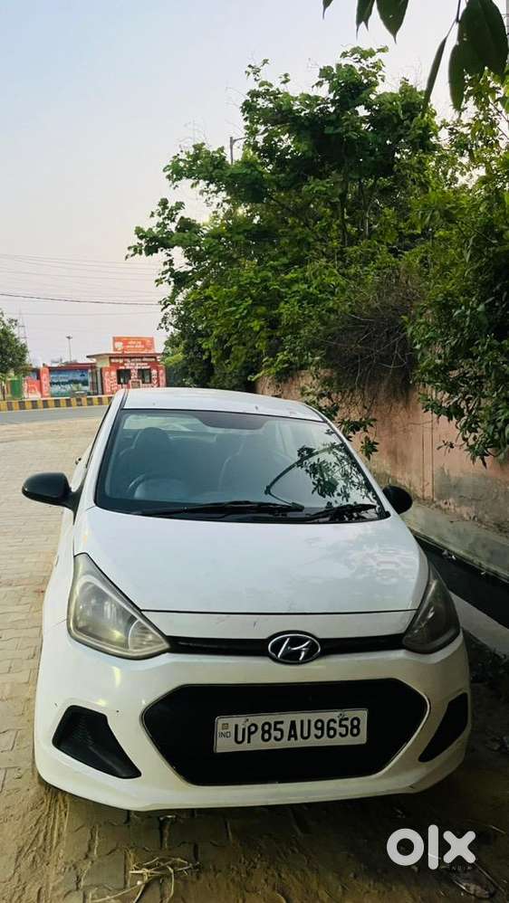 Hyundai Xcent 2015 Diesel Well Maintained