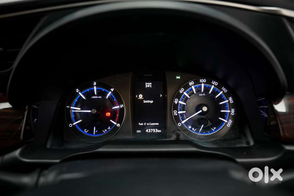 Toyota Innova Crysta 2.4 V 7 Str, 2019, Diesel