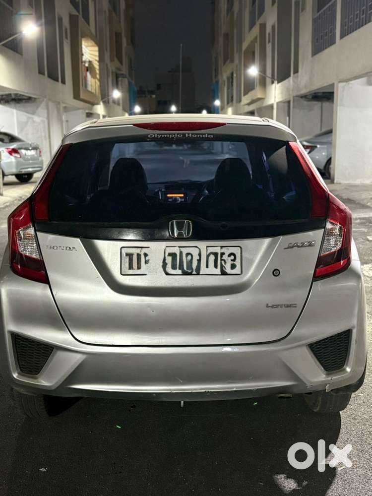 Honda Jazz Diesel Manual 2016 Km Driven