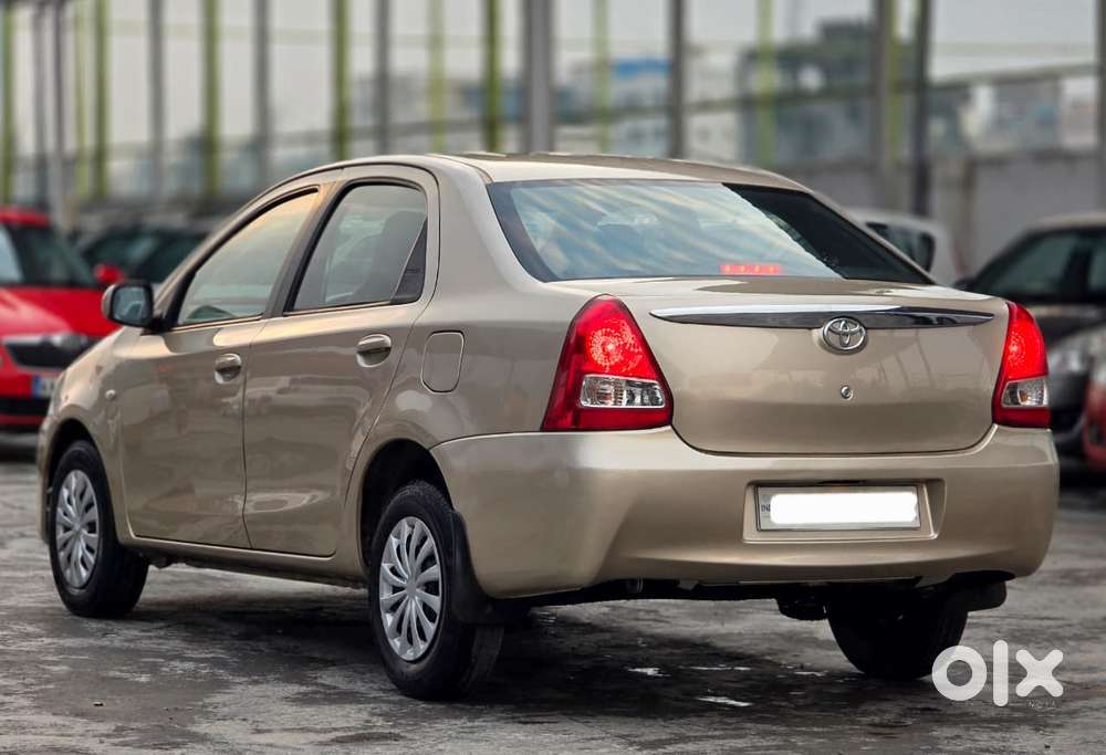 Toyota Etios, 2011, Petrol