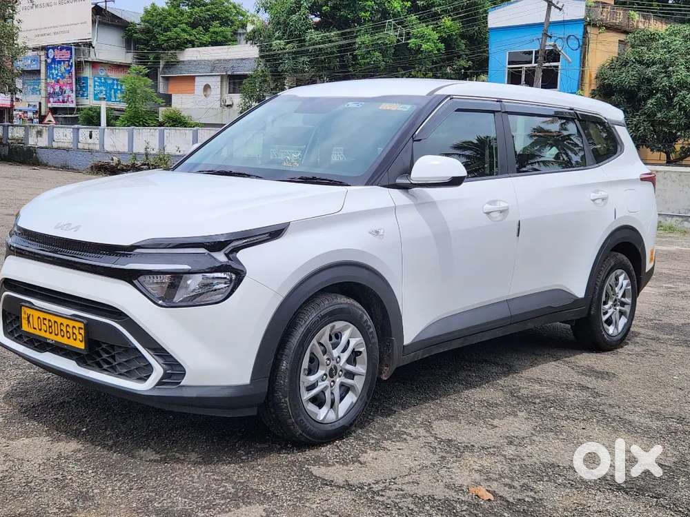 Kia Carens 2025 Diesel 6200 Km Driven