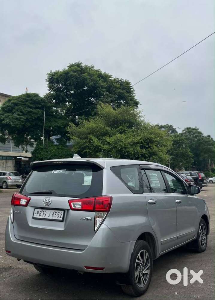 Toyota Innova Crysta 2.4 Gx Limited Edition At 7 Str, 2021, Diesel
