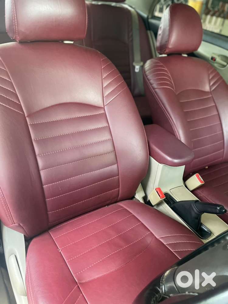 Toyota Corolla Altis 2011