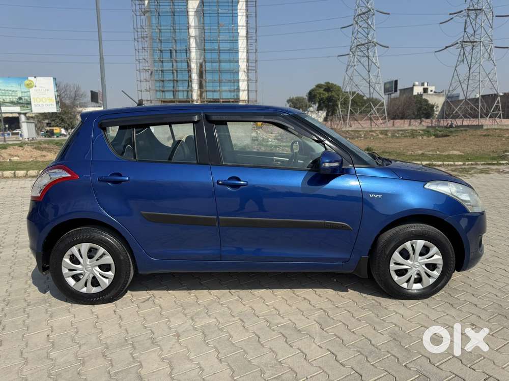 Maruti Suzuki Swift 2011-2014 Vxi, 2012, Petrol